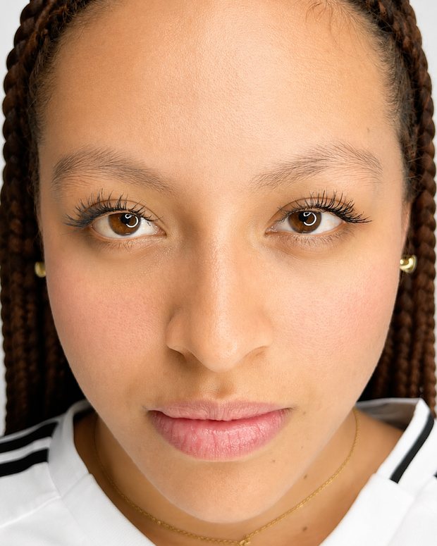 Sourcils avant la prestation
